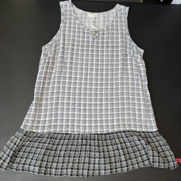 Antilia Femme  Black and White  Grid Pattern  with Bell Accent  Tank  Blouse  Si - Picture 2 of 11